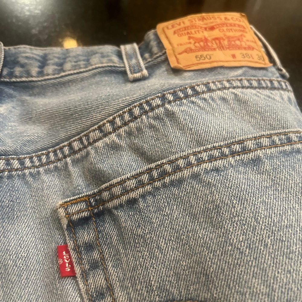 Men’s Levi’s 550 relaxed fit, red tag, medium wash Vintage - Picture 4 of 11